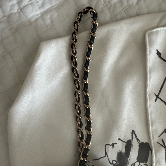 Chanel Bicolor Split Clutch Bag Two-Tone Black and White Clutch ❤️ - Picture 6 of 15